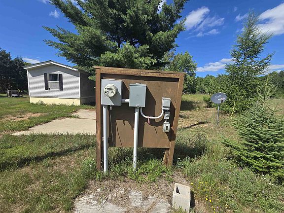 4th image of 4134 Peshtigo River Rd