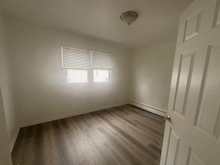 121 Mallory Ave #3 — Photo 19