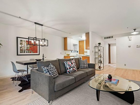 4th image of 1013 San Gabriel Cir Unit 409