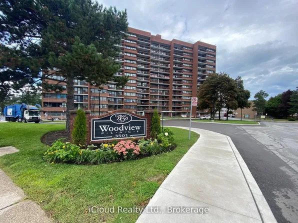 3501 Glen Erin Dr #606, Mississauga, ON L5L 2E9
