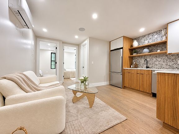 2nd image of 604 Metropolitan Ave APT 3