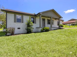 210 Crenshaw Rd, Hartsville, TN 37074