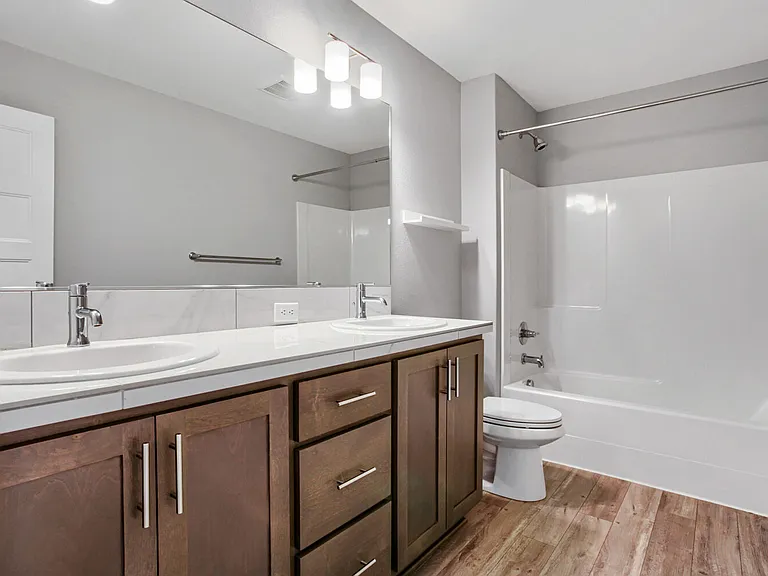 5210 NE 133rd St — Photo 20