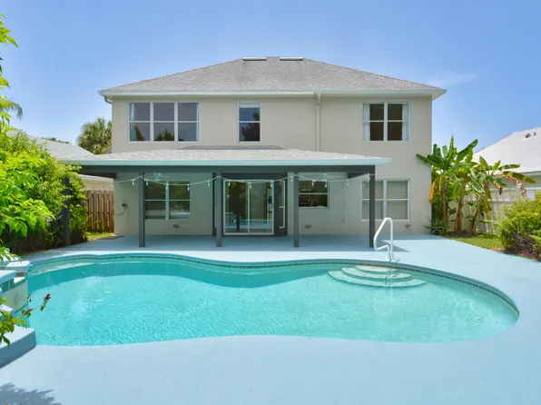 900 NW Waterlily Place, Jensen Beach, FL 34957