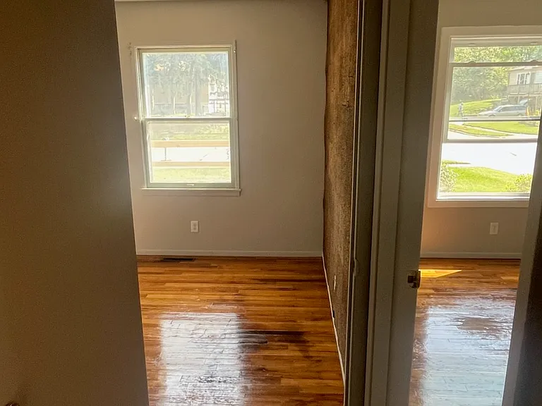 7246 S 24th Ave — Photo 12