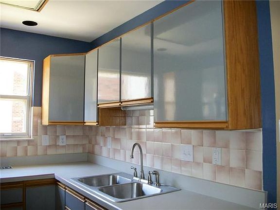 5th image of 715 Materdie Ln
