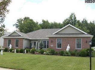 11778 Craig Dr, Strongsville, OH 44136