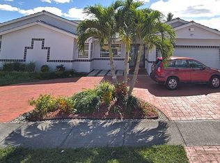 10920 SW 38th St, Miami, FL 33165