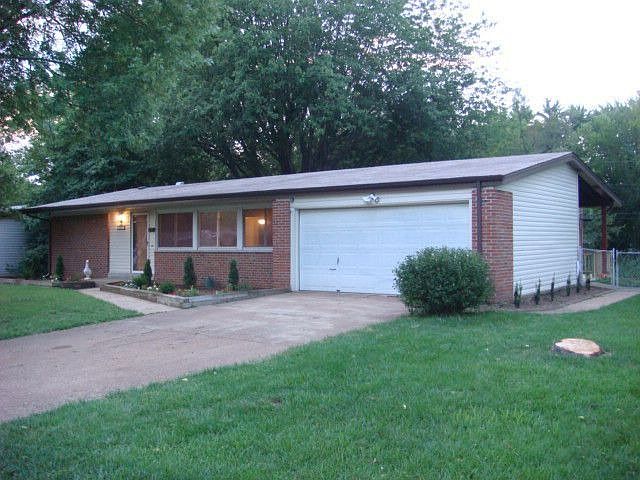 1st image of 2365 Palomino Ln