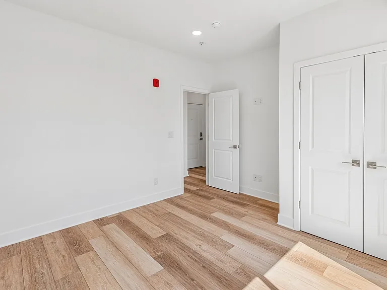 Brand New Luxury Apartments West Philly — Photo 46