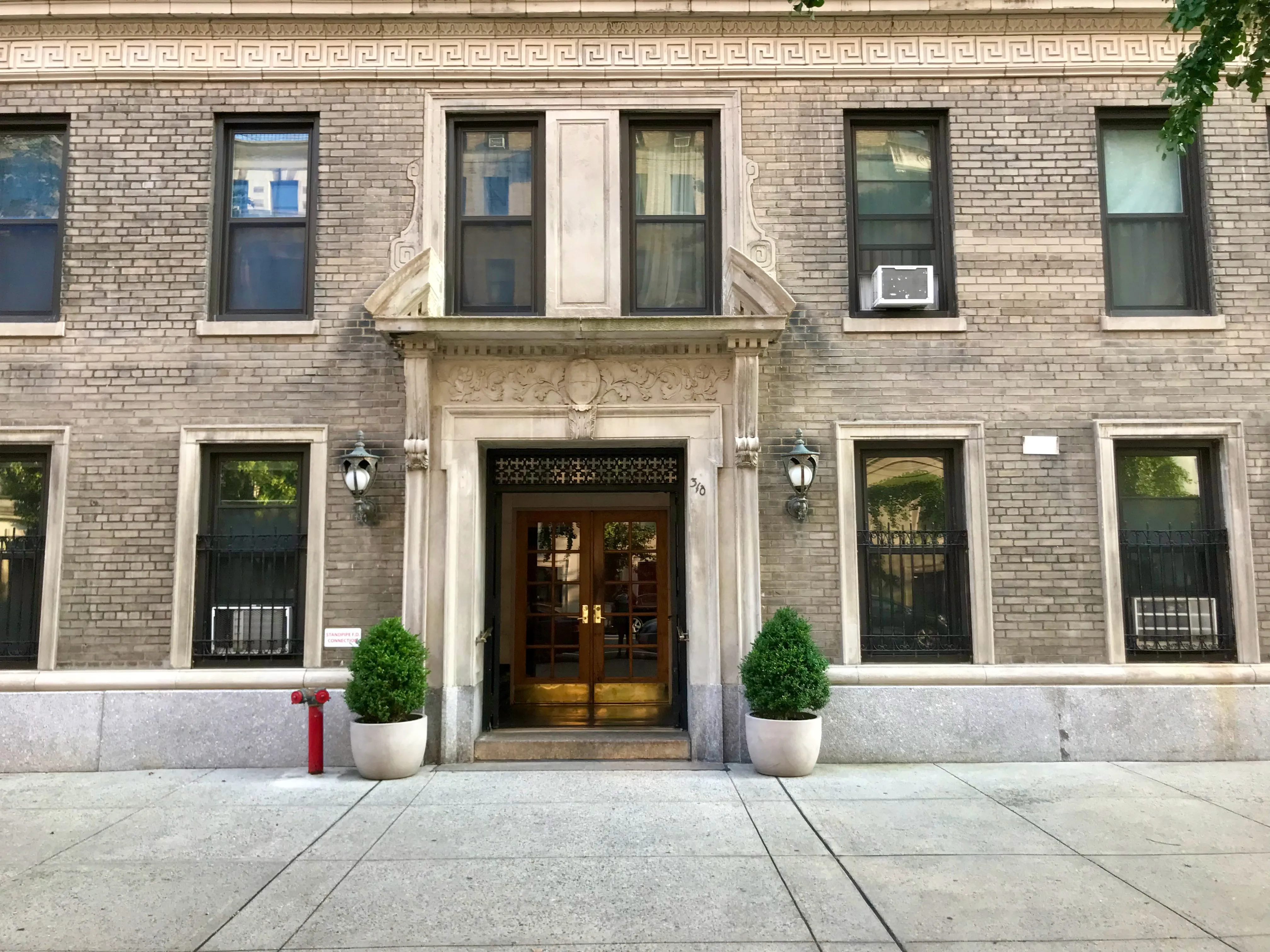 310-west-106th-street-in-upper-west-side-sales-rentals-floorplans