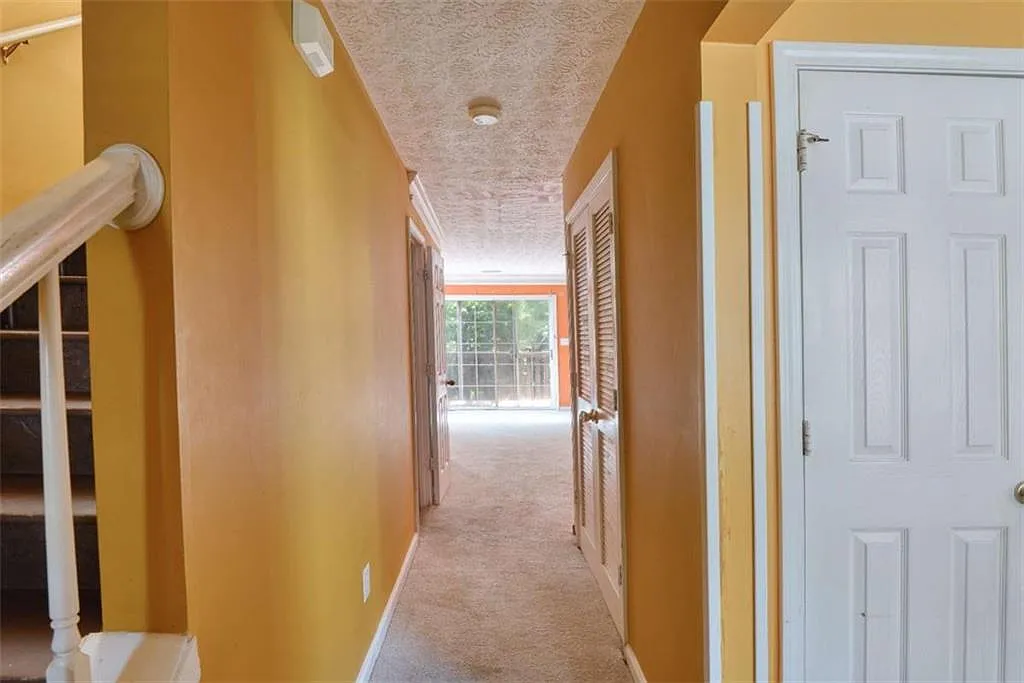 2 bed, 2.5 bath, 1160 sqft, $1,500 — Photo 4