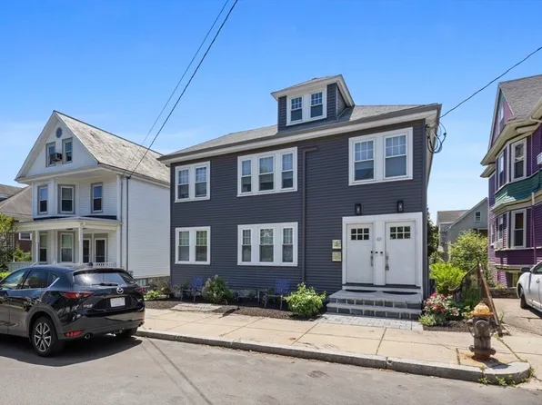 48 Farquhar St Floor 1, Roslindale, MA 02131