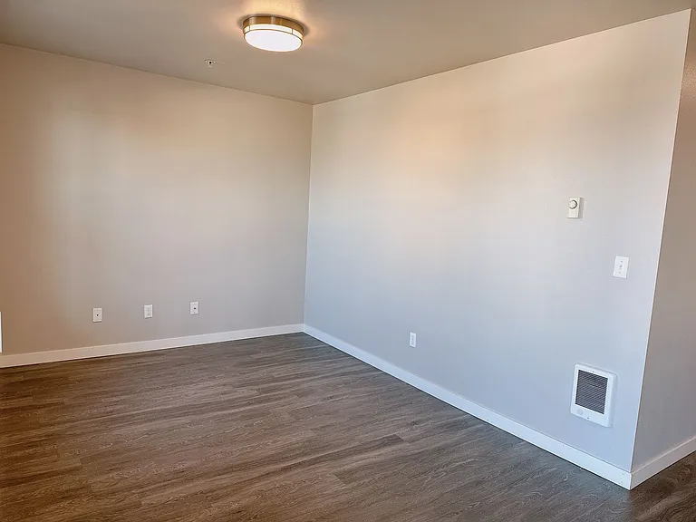 1117 N Garden St — Photo 25