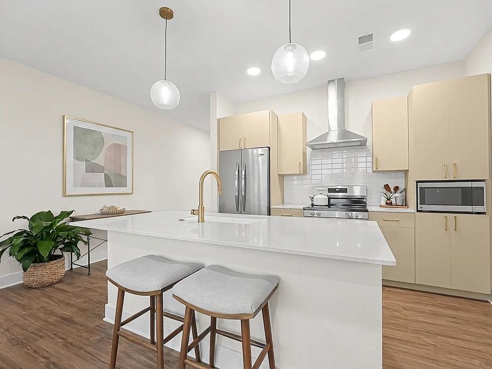 1st image of 1109 S Carver St Lot 6