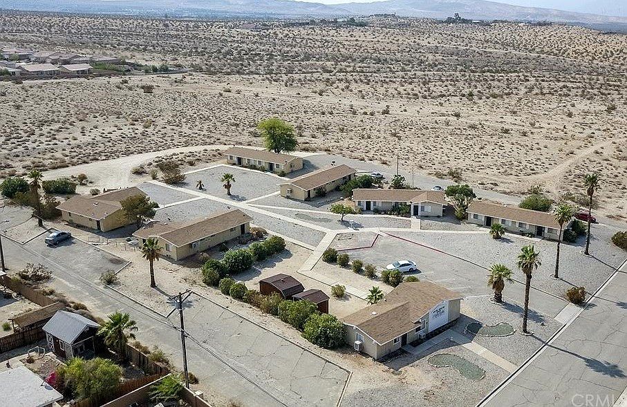 1st image of 13704 Avenida Hermosa