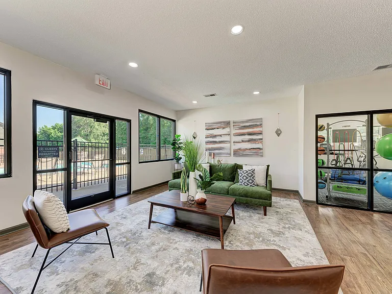 Leasing Office