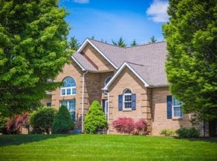 721 Pelham Dr, Waynesboro, VA 22980