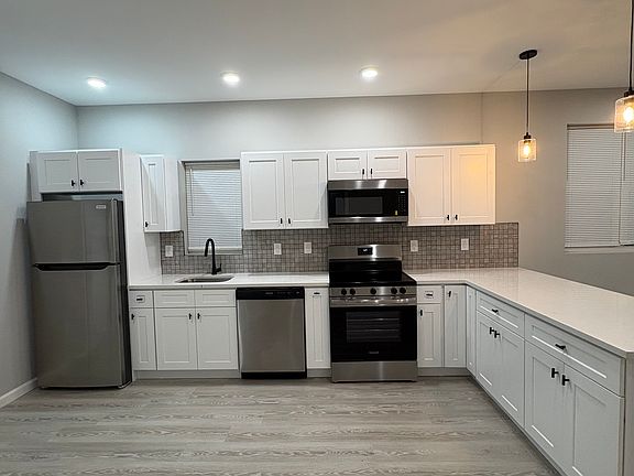3rd image of 240 Harrison St #301