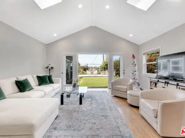 3733 Willowcrest Ave, Studio City, CA 91604