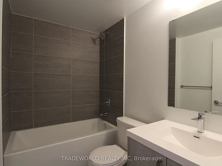 77 Mutual St #2006 — Photo 14