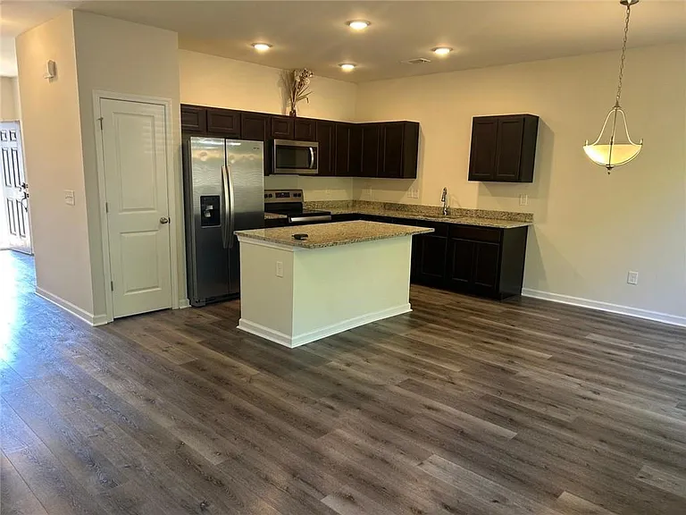 6513 Mountain Home Way — Photo 5