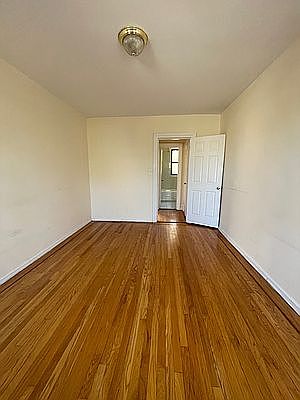 5th image of 915 84th St APT 2A