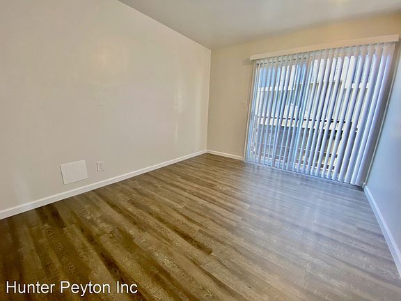 4th image of 485 Lincoln Cir APT 1