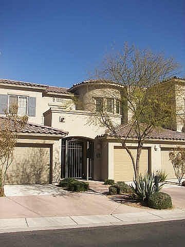 Gated Golf Course 