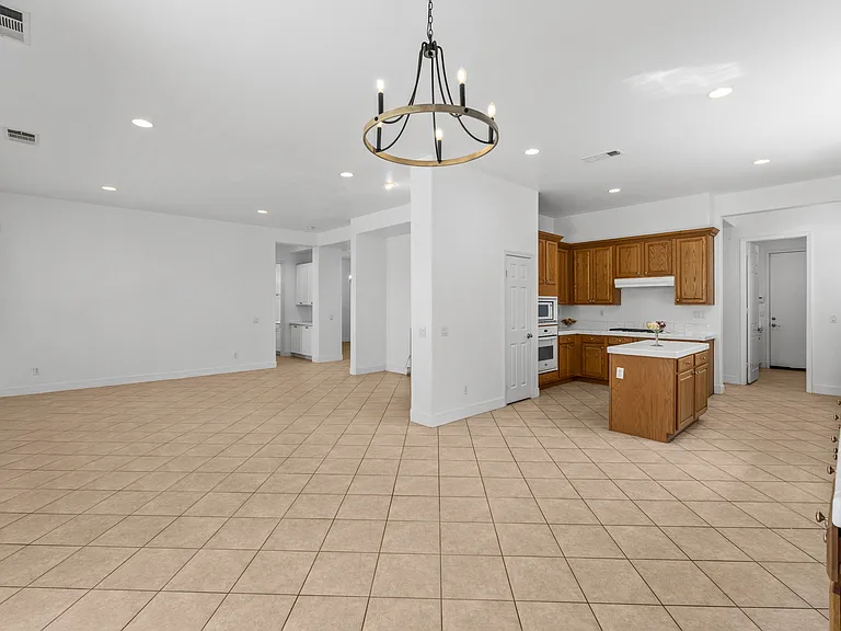 12326 White Horse Ct — Photo 12