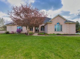 1707 Pine St, Spring Grove, IL 60081