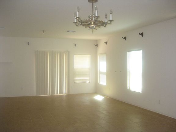 4th image of 5243 W Glass Ln