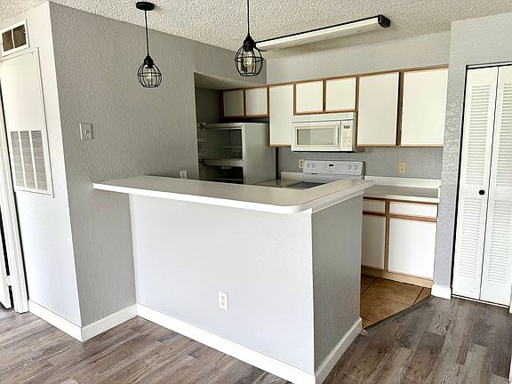 3rd image of 2210 Grand Cayman Ct APT 1725