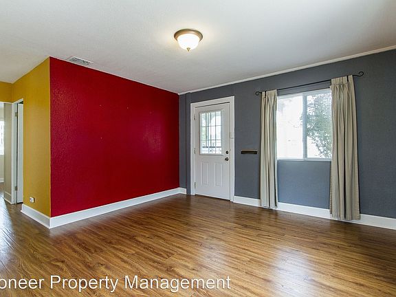 2nd image of 1921 S Knox Ct