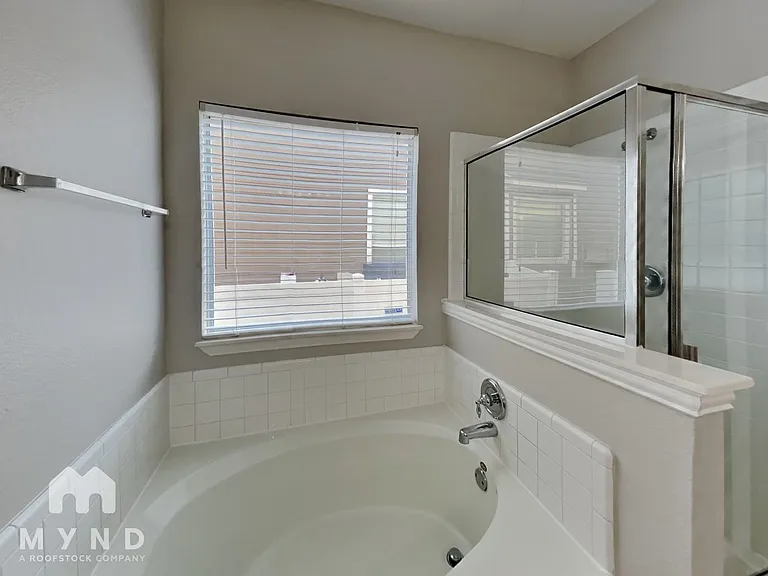 1039 Providence Blvd — Photo 16