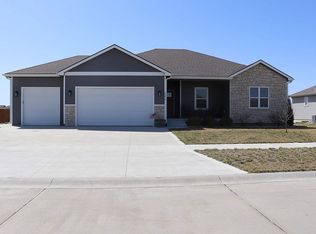 4596 Snapdragon Dr, Manhattan, KS 66502