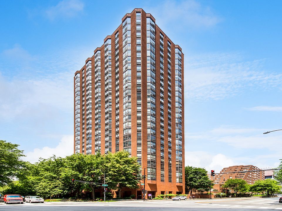 1st image of 899 S Plymouth Ct APT 502