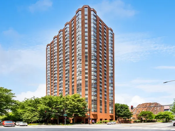 899 S Plymouth Ct APT 502, Chicago, IL 60605