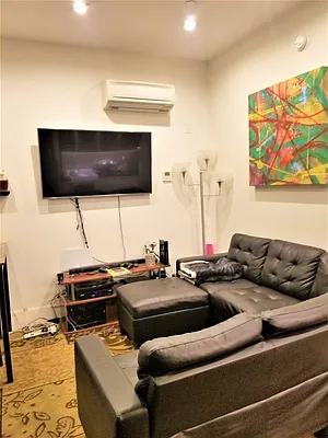 Rented by Space Link Realty | media 9