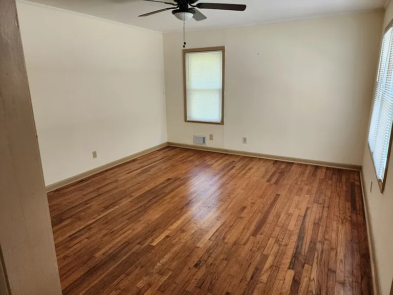 108 Mountain View Dr — Photo 8