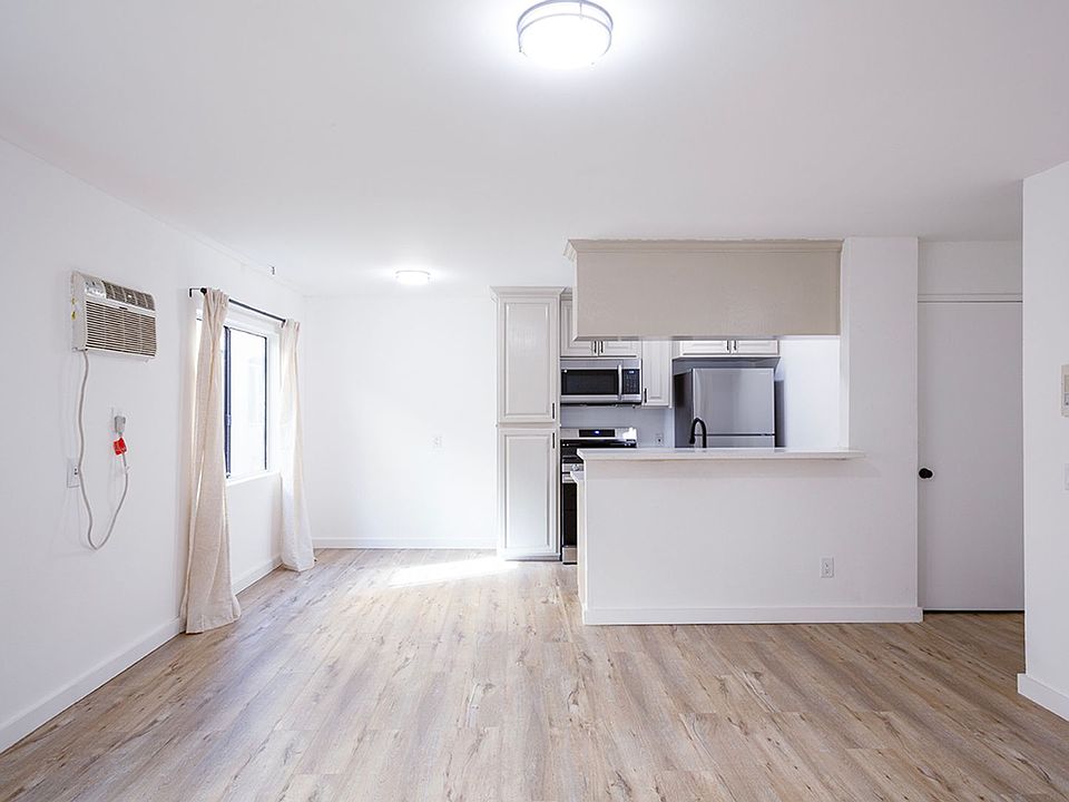 1st image of 548 N Westmoreland Ave APT 5