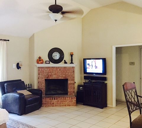 2nd image of 530 Amy Jo Cir
