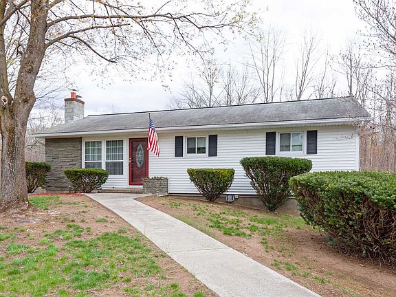 3rd image of 21 Long Meadow Dr