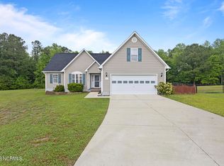 103 Appleton Ln, Richlands, NC 28574