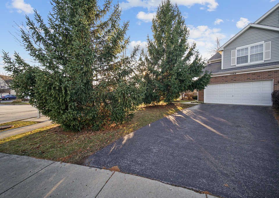 1st image of 1260 Derby Ln