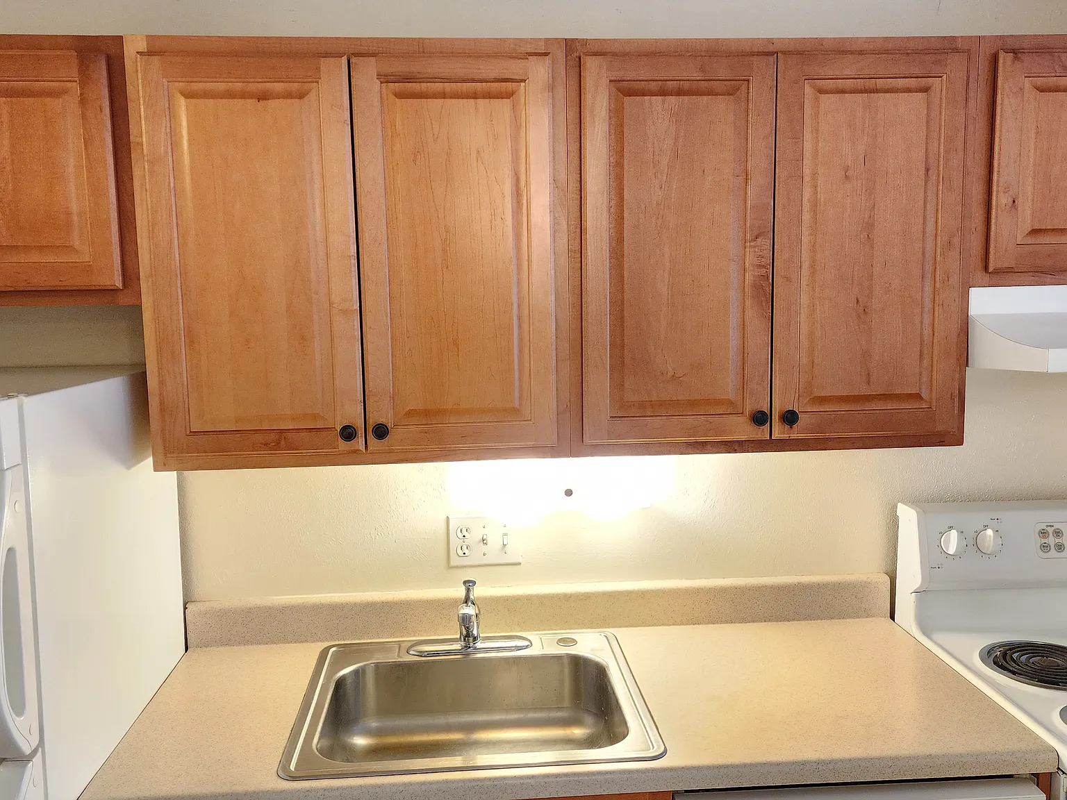 1 bed, 600 sqft, $1,050 — Photo 4