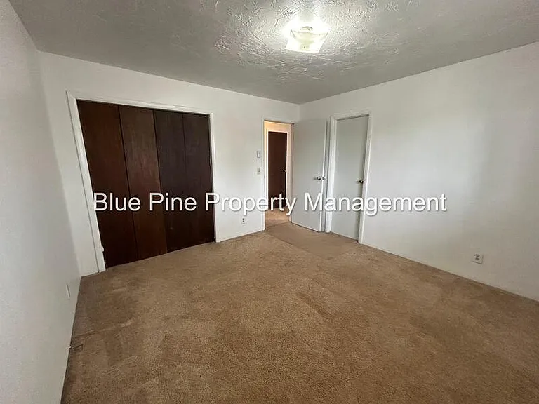 182 Adams St #2 — Photo 9