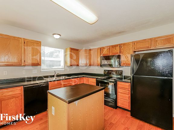 5th image of 3614 Rock Maple Dr