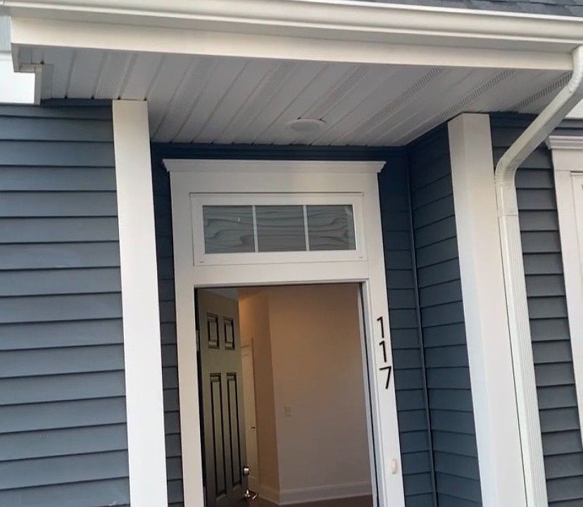 1st image of 117 White Rose Ln #9