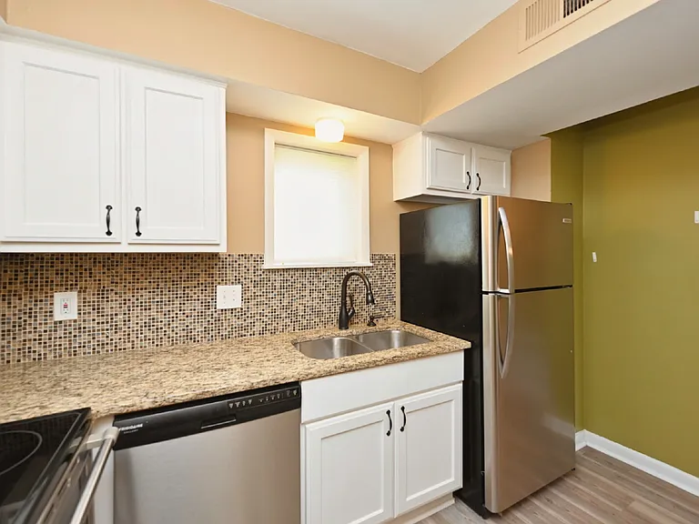 215 Summit Ridge Dr — Photo 19
